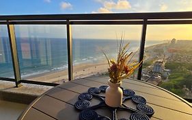 Quarto e sala praia Jaguaribe Salvador
